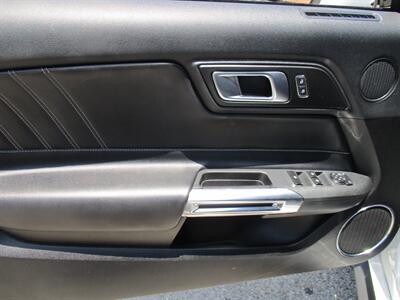 2021 Ford Mustang EcoBoost Premium   - Photo 24 - Bell, CA 90201