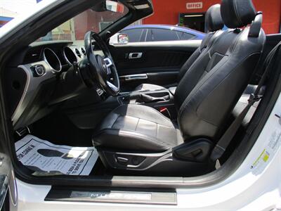 2021 Ford Mustang EcoBoost Premium   - Photo 10 - Bell, CA 90201