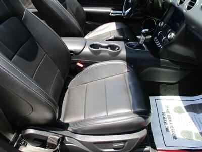 2021 Ford Mustang EcoBoost Premium   - Photo 17 - Bell, CA 90201