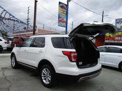 2016 Ford Explorer XLT   - Photo 8 - Bell, CA 90201