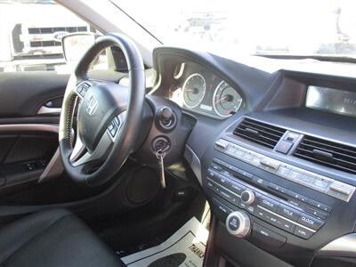 2010 Honda Accord EX-L V6 w/Navi   - Photo 25 - Bell, CA 90201