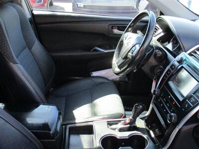 2015 Toyota Camry SE   - Photo 22 - Bell, CA 90201