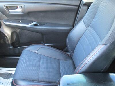 2015 Toyota Camry SE   - Photo 15 - Bell, CA 90201