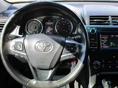 2015 Toyota Camry SE   - Photo 28 - Bell, CA 90201