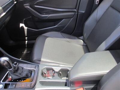 2019 Volkswagen Jetta SEL   - Photo 13 - Bell, CA 90201