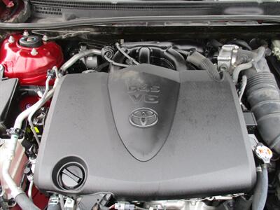 2018 Toyota Camry XLE V6   - Photo 35 - Bell, CA 90201