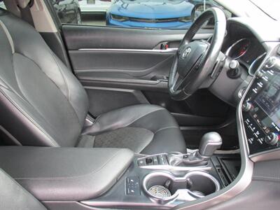2018 Toyota Camry XLE V6   - Photo 21 - Bell, CA 90201