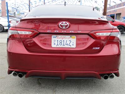 2018 Toyota Camry XLE V6   - Photo 7 - Bell, CA 90201