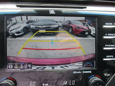 2018 Toyota Camry XLE V6   - Photo 32 - Bell, CA 90201