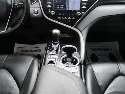 2018 Toyota Camry XLE V6   - Photo 24 - Bell, CA 90201