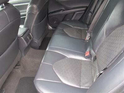 2018 Toyota Camry XLE V6   - Photo 16 - Bell, CA 90201