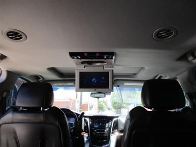 2019 Cadillac Escalade ESV Premium Luxury - Photo 37 - Bell, CA 90201