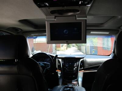 2019 Cadillac Escalade ESV Premium Luxury - Photo 35 - Bell, CA 90201
