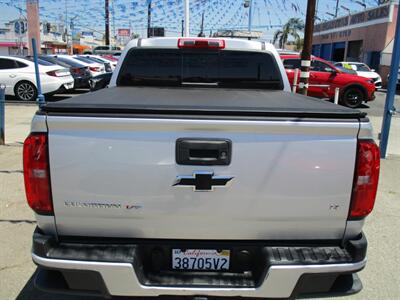 2019 Chevrolet Colorado LT   - Photo 8 - Bell, CA 90201