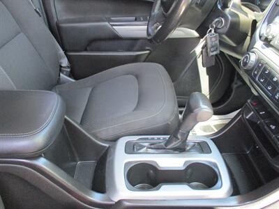 2019 Chevrolet Colorado LT   - Photo 21 - Bell, CA 90201