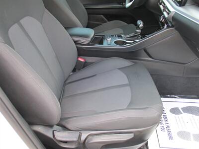 2024 Kia K5 LXS   - Photo 19 - Bell, CA 90201