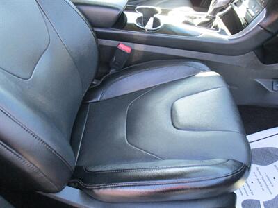 2015 Ford Edge Titanium - Photo 21 - Bell, CA 90201