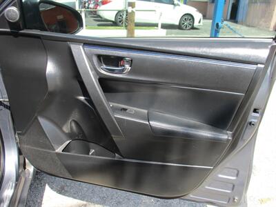 2017 Toyota Corolla SE   - Photo 17 - Bell, CA 90201