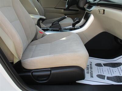 2013 Honda Accord EX - Photo 16 - Bell, CA 90201
