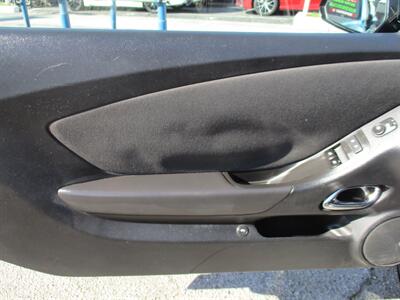 2013 Chevrolet Camaro LT - Photo 26 - Bell, CA 90201