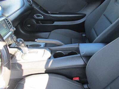 2013 Chevrolet Camaro LT - Photo 13 - Bell, CA 90201