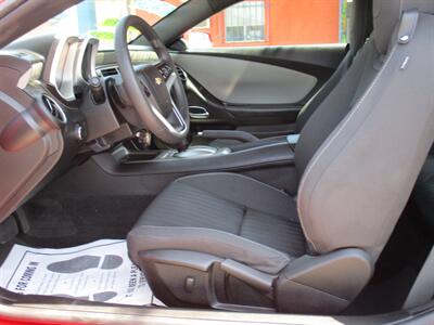 2012 Chevrolet Camaro LS - Photo 10 - Bell, CA 90201