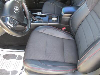 2016 Toyota Camry SE   - Photo 13 - Bell, CA 90201