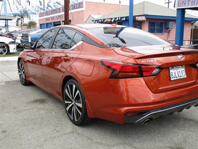 2019 Nissan Altima 2.5 SR   - Photo 9 - Bell, CA 90201