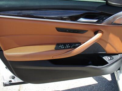 2018 BMW 540i - Photo 39 - Bell, CA 90201