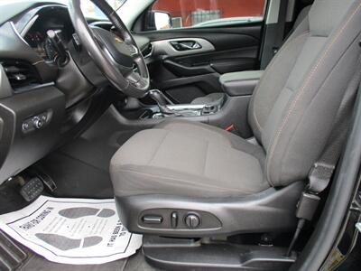 2020 Chevrolet Traverse LT Cloth - Photo 10 - Bell, CA 90201