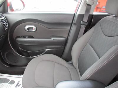 2019 Kia Soul - Photo 13 - Bell, CA 90201