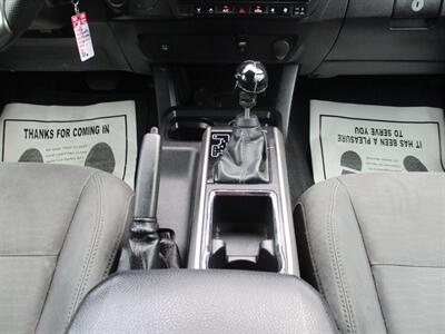 2016 Toyota Tacoma Double Cab SR5 V6 - Photo 23 - Bell, CA 90201