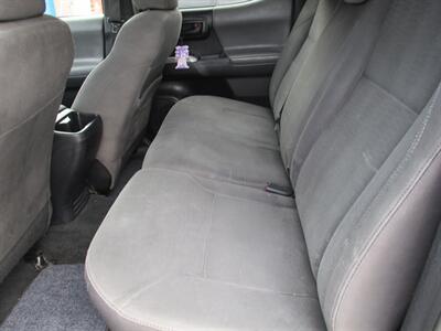 2016 Toyota Tacoma Double Cab SR5 V6 - Photo 14 - Bell, CA 90201