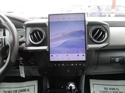 2016 Toyota Tacoma Double Cab SR5 V6 - Photo 24 - Bell, CA 90201