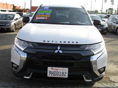 2019 Mitsubishi Outlander SEL   - Photo 4 - Bell, CA 90201