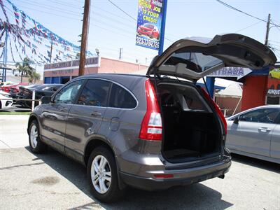 2011 Honda CR-V EX-L   - Photo 8 - Bell, CA 90201