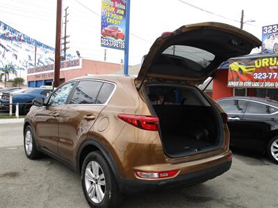 2017 Kia Sportage LX   - Photo 9 - Bell, CA 90201