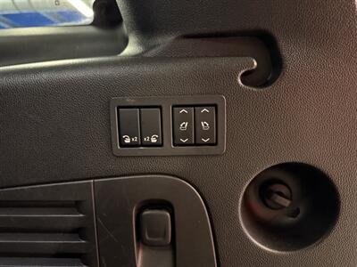 2015 GMC Yukon XL Denali - Photo 16 - Grand Rapids, MI 49504