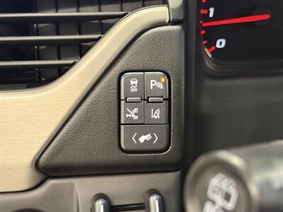 2015 GMC Yukon XL Denali - Photo 32 - Grand Rapids, MI 49504