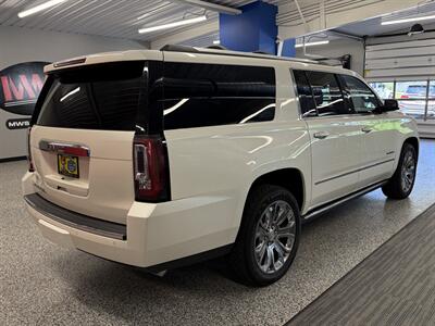 2015 GMC Yukon XL Denali - Photo 10 - Grand Rapids, MI 49504