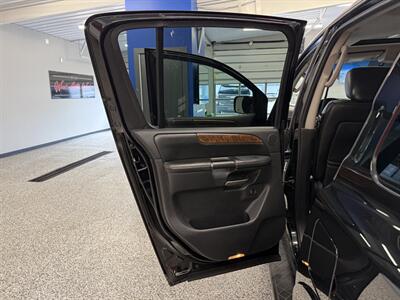 2010 Nissan Armada Titanium   - Photo 30 - Grand Rapids, MI 49504
