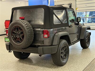 2017 Jeep Wrangler Willys Wheeler   - Photo 7 - Grand Rapids, MI 49504