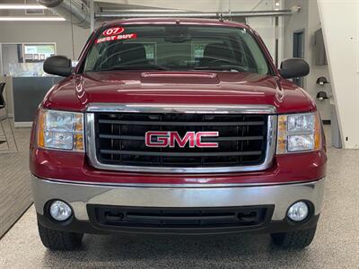 2007 GMC Sierra 1500 SLE1   - Photo 3 - Grand Rapids, MI 49504