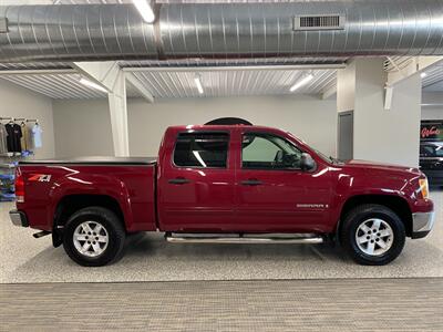 2007 GMC Sierra 1500 SLE1   - Photo 6 - Grand Rapids, MI 49504