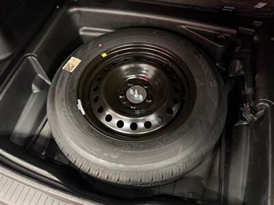 2023 Jeep Grand Cherokee Altitude   - Photo 18 - Grand Rapids, MI 49504