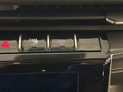 2023 Jeep Grand Cherokee Altitude   - Photo 47 - Grand Rapids, MI 49504