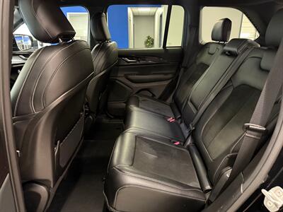 2023 Jeep Grand Cherokee Altitude   - Photo 20 - Grand Rapids, MI 49504