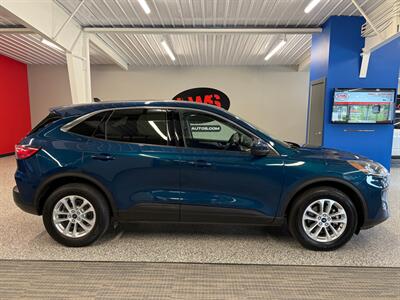 2020 Ford Escape SE   - Photo 8 - Grand Rapids, MI 49504