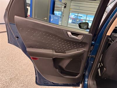 2020 Ford Escape SE   - Photo 19 - Grand Rapids, MI 49504