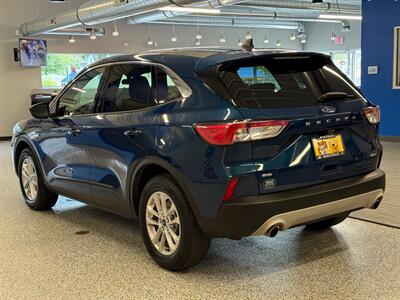 2020 Ford Escape SE   - Photo 5 - Grand Rapids, MI 49504